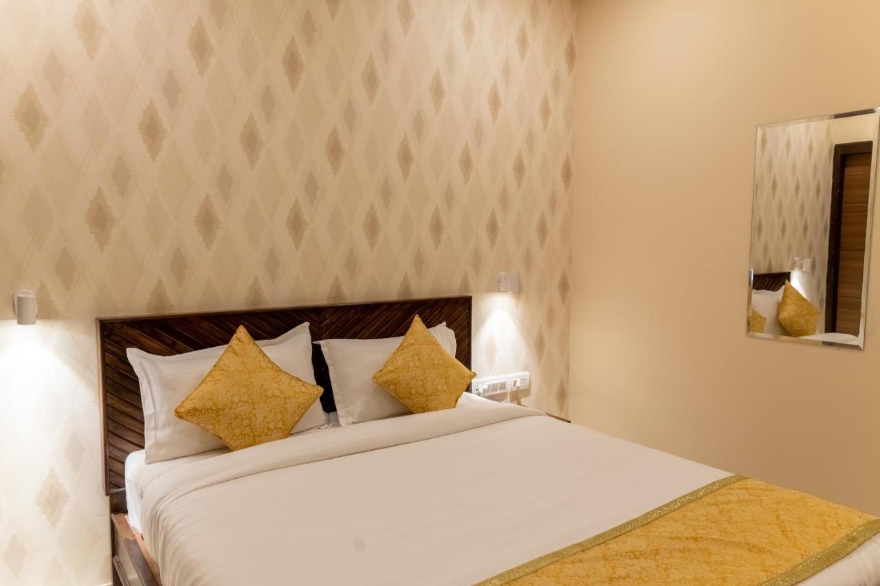 Vienna- A Boutique Hotel ชัยปุระ ภายนอก รูปภาพ